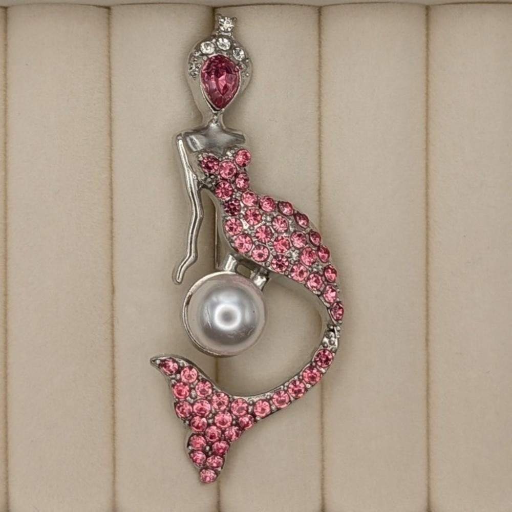 Mermaid Brooch Pink Rhinestone Faux Pearl Silver Tone Nautical Costume Pin NEW - Picture 2 of 5